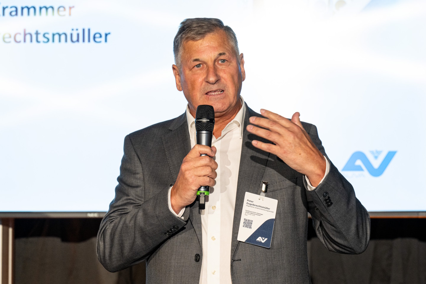 KommR Peter Engelbrechtsmüller bei der Eröffnungsrede zur AUVA-Gütesiegel-Gala