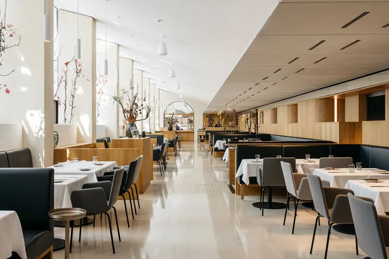 Restaurant Kelsen © Gregor Hofbauer Wien Tourismus Komp Innenbereich des Restaurants Kelsen