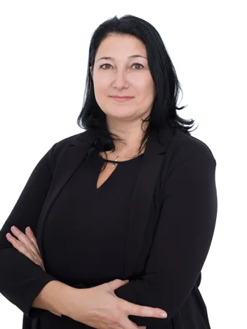 Porträtbild von Bettina Neusüß Porträtbild von Bettina Neusüß
