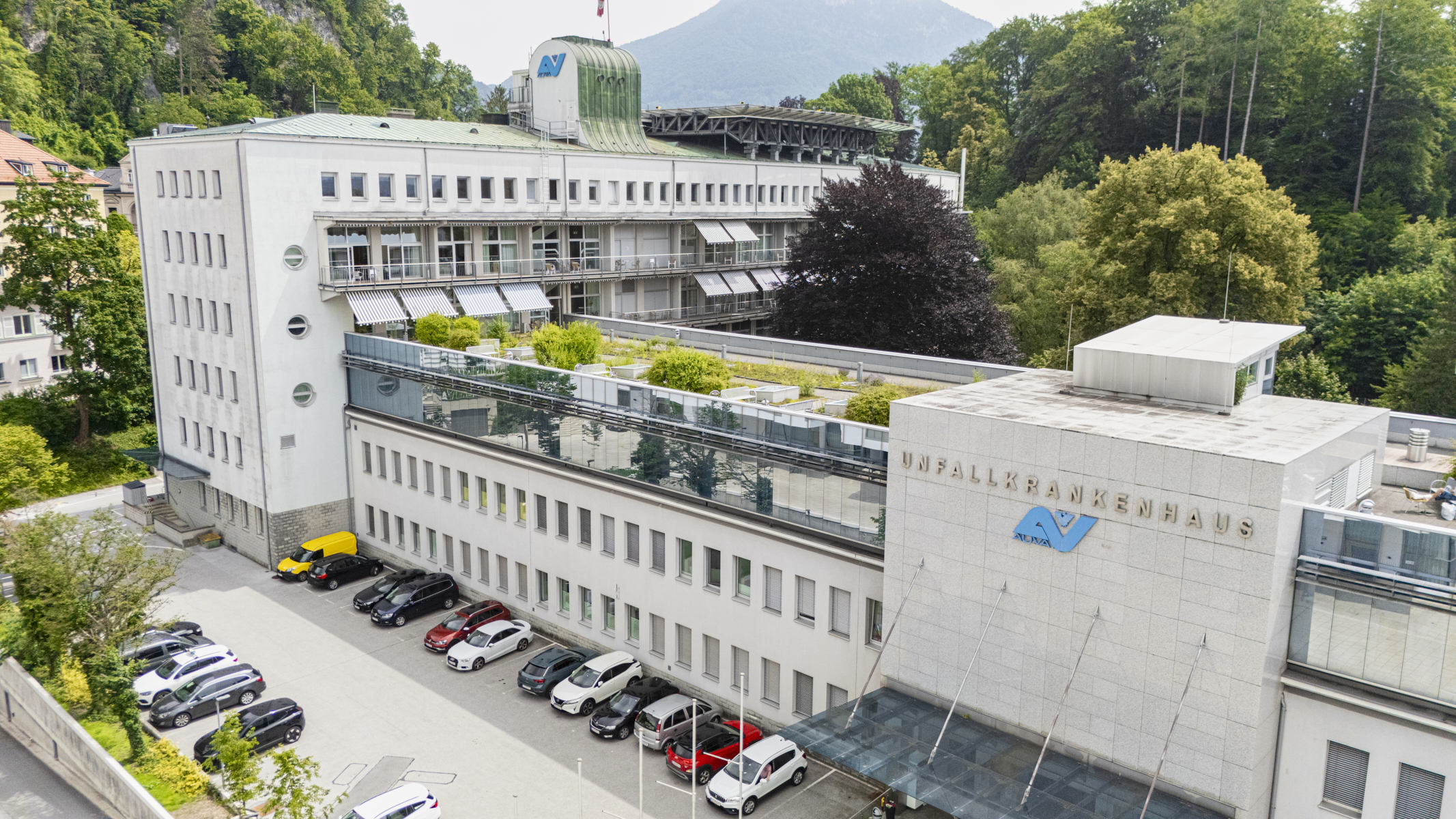 Außenaufnahme des AUVA-Unfallkrankenhauses Salzburg